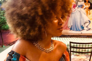 Dono de bar é indiciado por injúria racial após comparar cabelo de cliente com raposa, em Goiânia