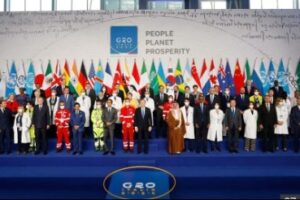 Bolsonaro chega de máscara ao G20 após críticas por desrespeitar regras da Covid (Foto: Instagram)