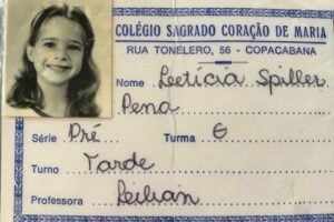 Letícia Spiller posta fotos em homenagem ao Dia do Professor