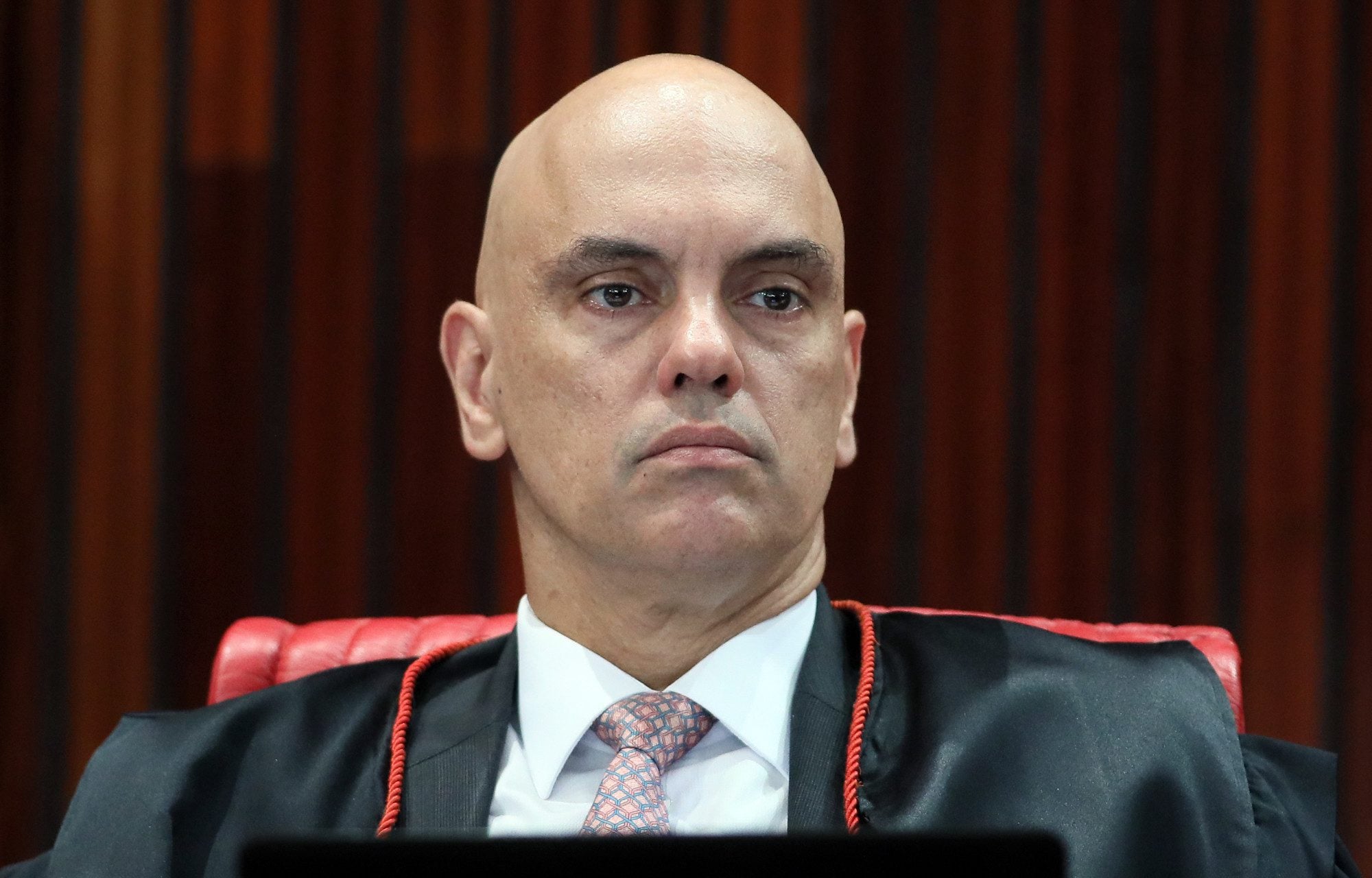 Bolsonaristas criticam decisão de Moraes em bloquear Telegram