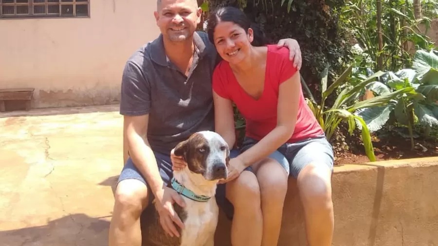 Papito cachorro perdido Casal sonhou com animal dias antes do reencontro. Família reencontra cachorro perdido há sete meses, no MS