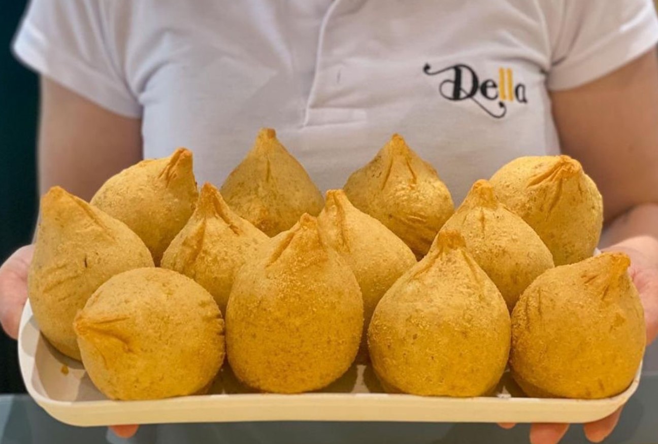 Coxinhas da Della Panificadora, opção para comer coxinha em Goiânia 