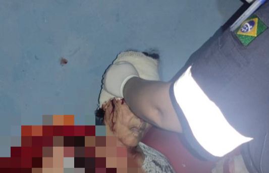 Idosa foi socorrida pelo Samu e levada ao Hospital de Urgências de Anápolis. (Foto: Reprodução)