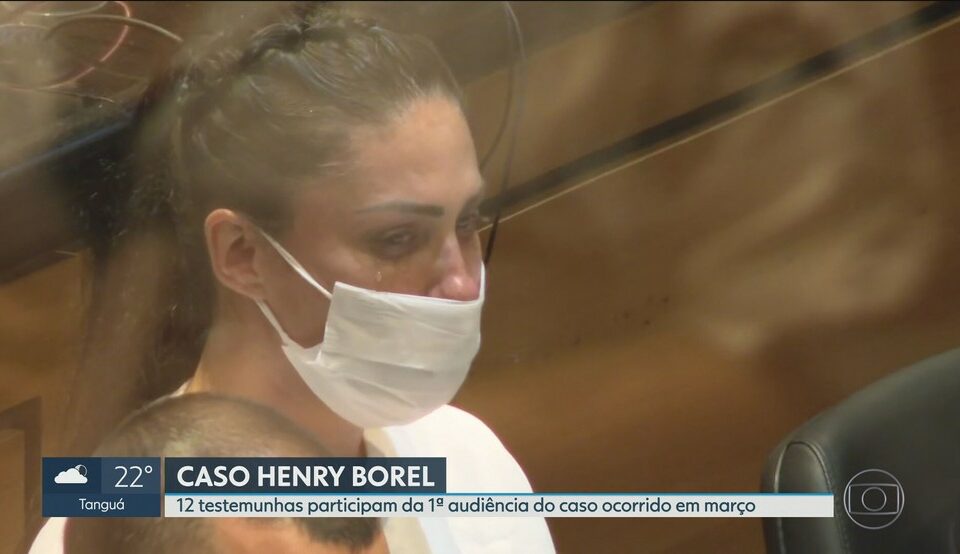 Babá do menino Henry muda versão e diz nunca ter visto Dr. Jairinho agredir a criança