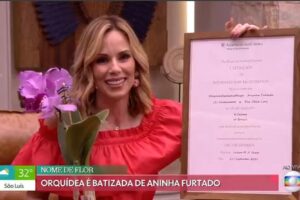 Ana Furtado é homenageada e relembra luta contra o câncer de mama