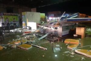 Chuva forte e ventania causa estragos em Porangatu