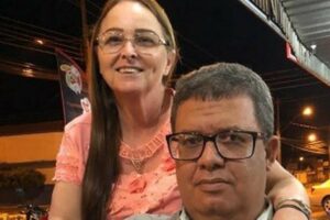 A esposa do pastor que prometeu ressuscitar três dias após a morte em Goiatuba disse que “muita gente viu um clarão na capela”. (Foto: reprodução)