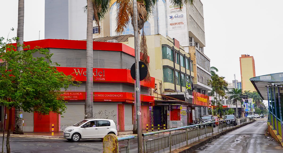 Café central deixou de existir e deu lugar a uma joalheria (Foto: Jucimar de Sousa)
