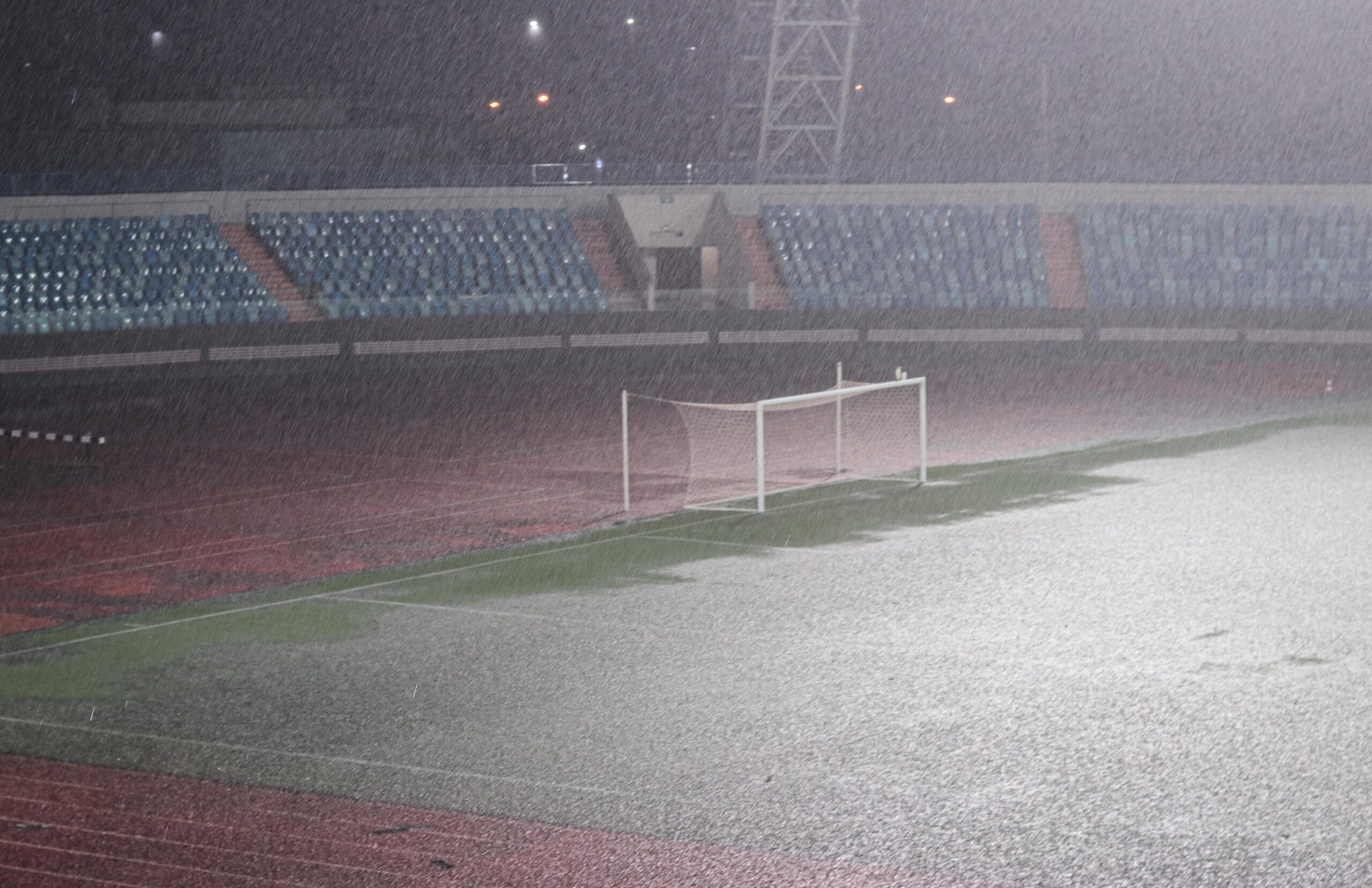 Estádio Olímpico chuva