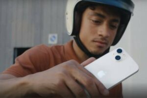 Comprar iPhone no Brasil demanda seis meses de trabalho com salário mínimo (Foto: Divulgação - Apple)