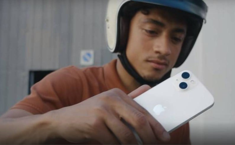 Comprar iPhone no Brasil demanda seis meses de trabalho com salário mínimo (Foto: Divulgação - Apple)