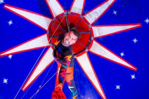 espetáculo experimental goiano Variété Multicultural, do Basileu França