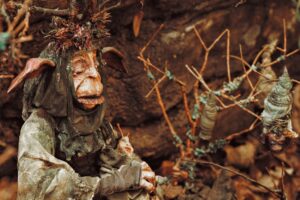 Artista goiano Gabriel Caetano inaugura exposição virtual com obras em Art Doll, no dia 21/10