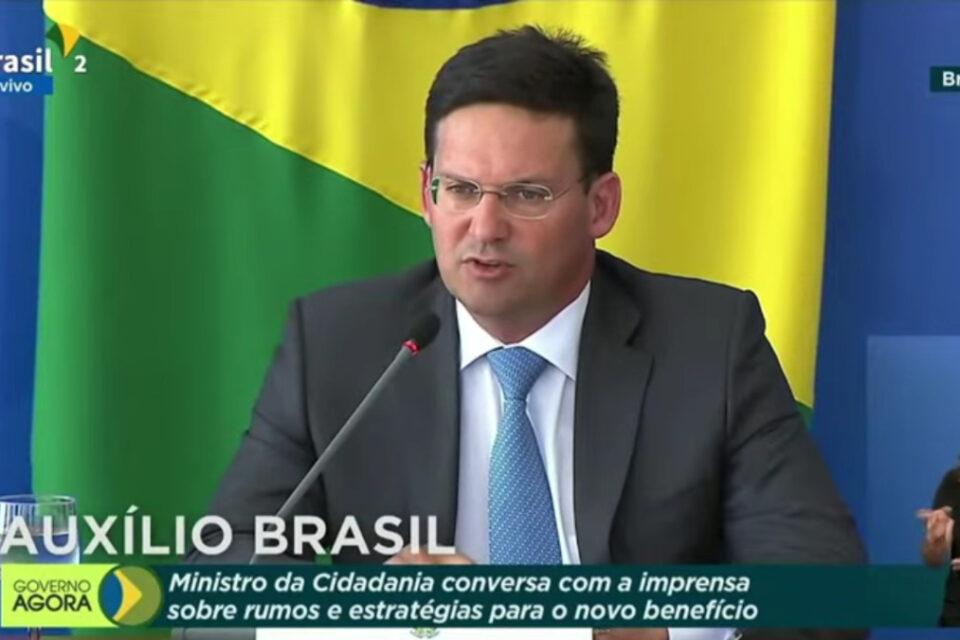 Substituto do Bolsa Família começa a pagar em novembro