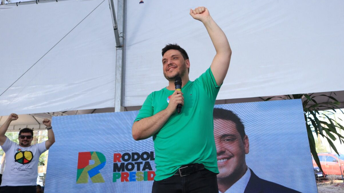 Rodolfo Mota oficializa chapa da OAB com grupo diversificado