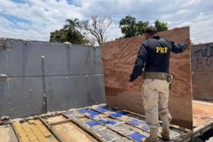 Homem é preso com 122 kg de cocaína, em Jataí