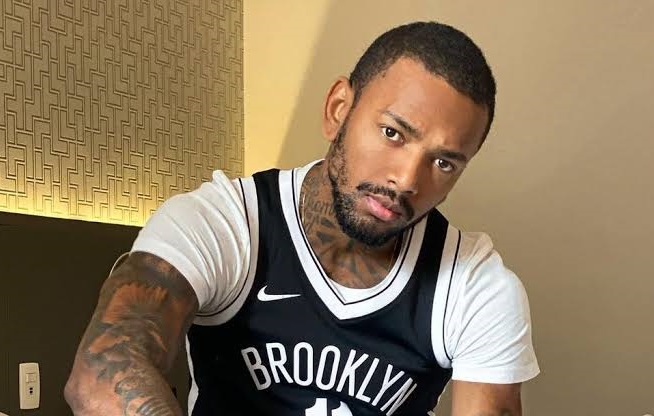 Cantor afirmou ainda que tomou quatro comprimidos de Dramin para dormir. Nego do Borel diz que queria ficar sozinho e "pensar na vida"