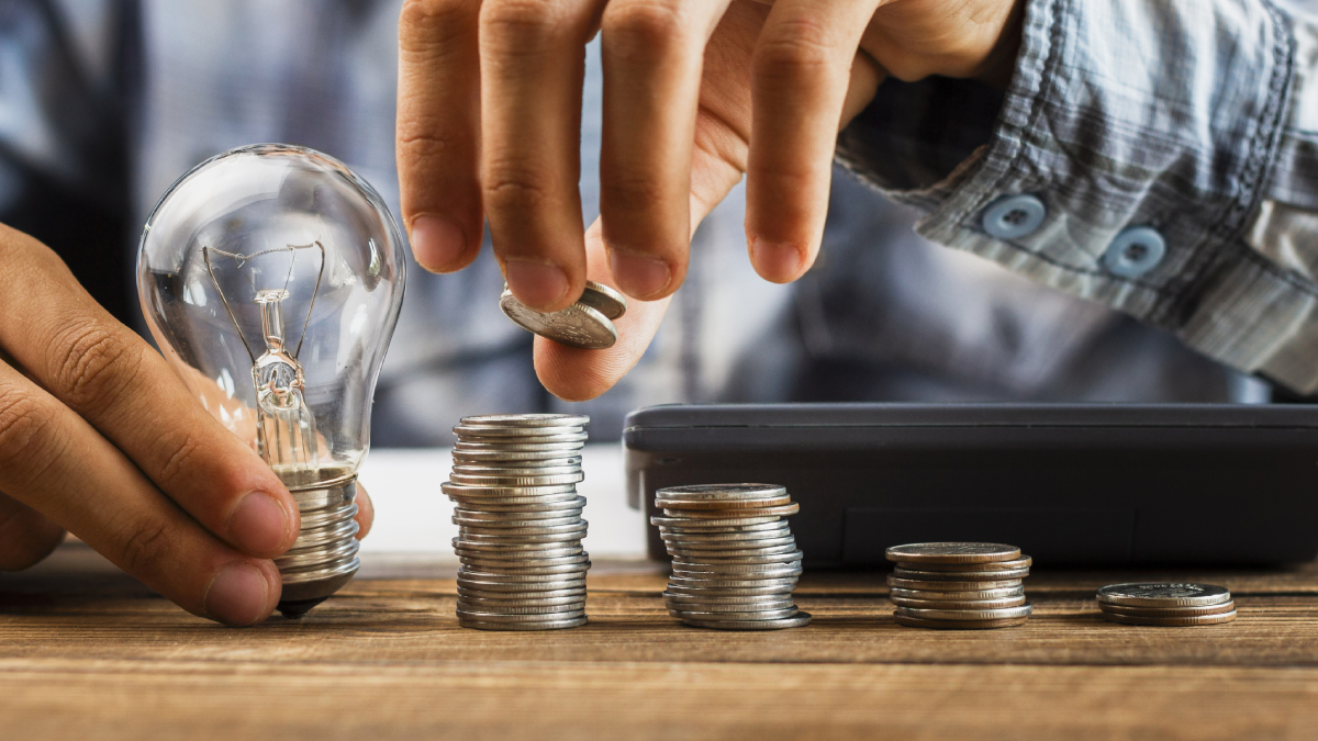 Feirão dá desconto de até 40% na quitação de contas de energia atrasadas em Goiânia