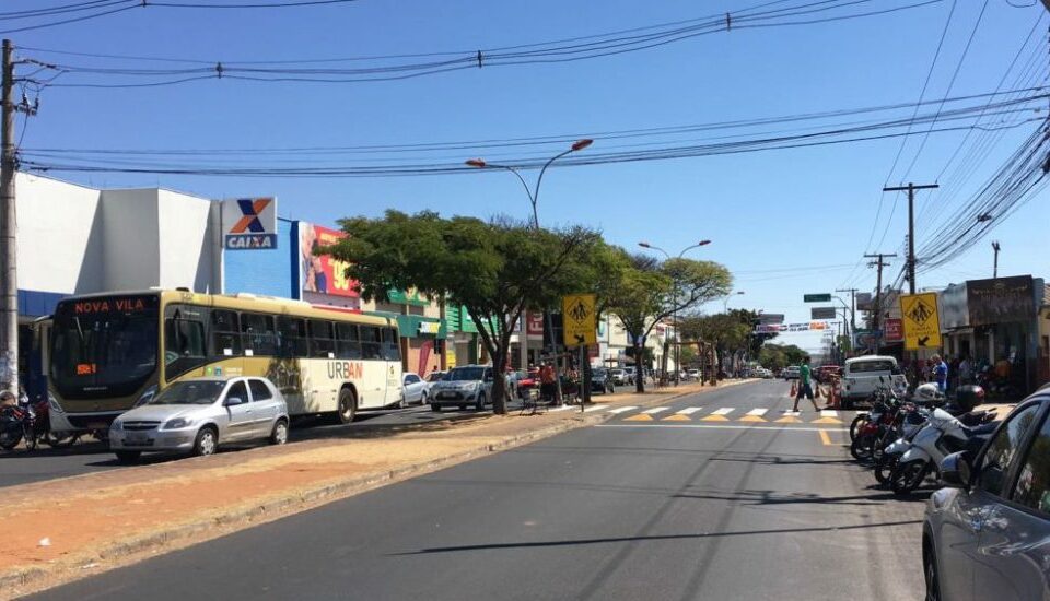 AVENIDA FERNANDO COSTA (REPRODUÇÃO)