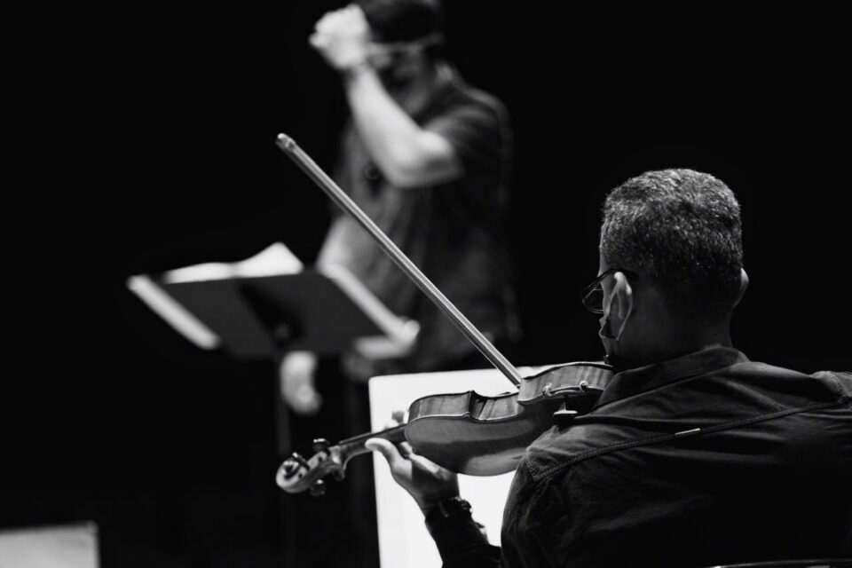 Concerto no Teatro Goiânia: Coro Juvenil de Goiânia apresenta concerto "Uma Noite na Broadway"