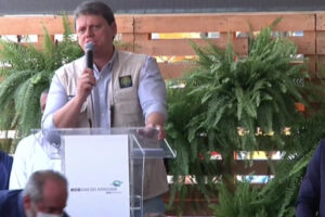 Anápolis: ministro assina concessão da BR-153 com presença remota de Bolsonaro