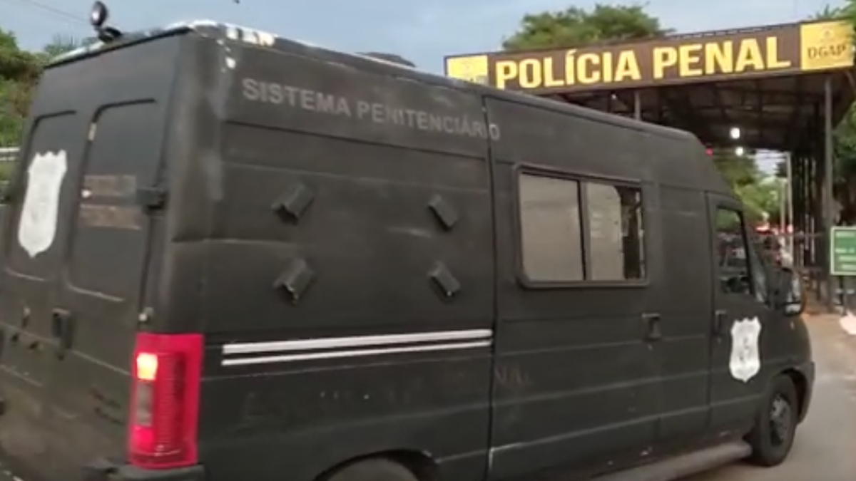 Ginecologista de Anápolis suspeito de assédio chega ao núcleo de custódia, em Aparecida