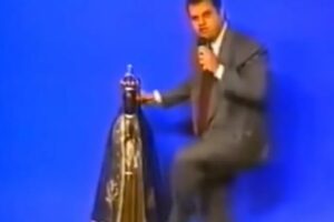 Veja o que aconteceu com o ex-bispo da Universal que chutou Nossa Senhora há 26 anos