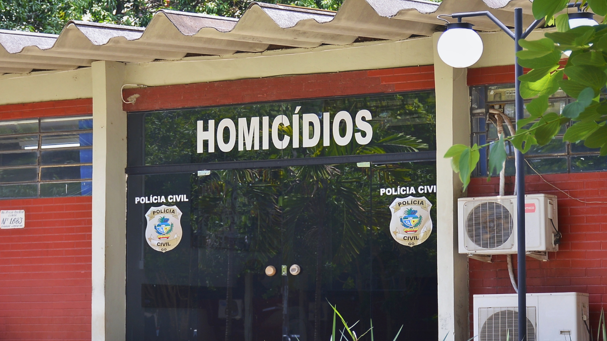 Supostos membros de facção são presos supeitos de matar rival em Goiânia