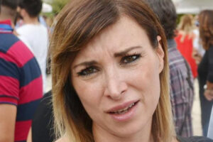 Neta de Mussolini é vereadora mais votada em eleições de Roma