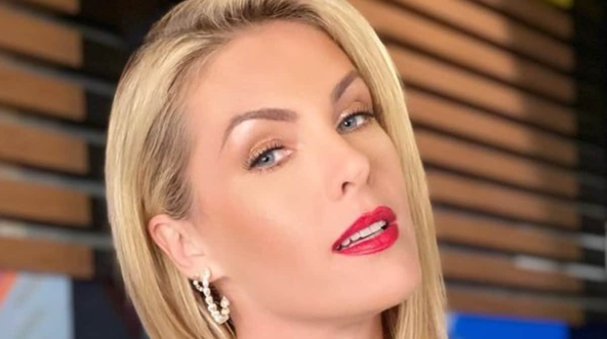 Apresentadora compartilhou uma sequência de fotos no Instagram. Ana Hickmann ousa com decote sem sutiã e marido reage: veja foto