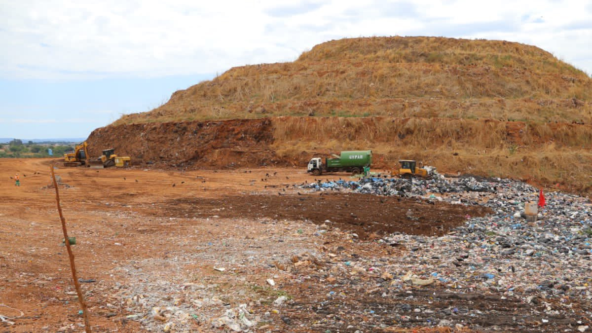 Empresário denuncia aumento de 150% no descarte de entulhos em caçamba no aterro sanitário de Goiânia