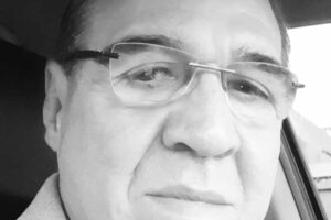 O jornalista Fernando Contart morreu vítima de Covid, em Goiânia. O profissional estava internado em um hospital em estado grave. (Foto: reprodução/redes sociais)