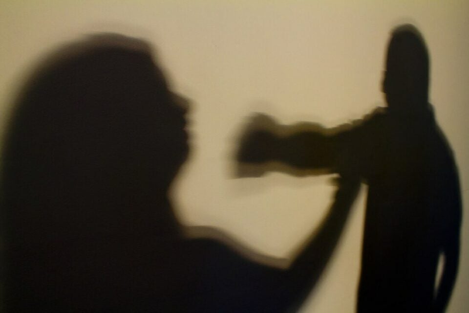 Adolescente foge de tentativa de estupro e é chamada de “sapatão” em São Paulo