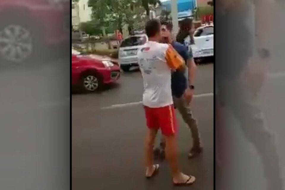 Bombeiro militar é agredido em briga de trânsito, em Itumbiara (Foto: Reprodução)