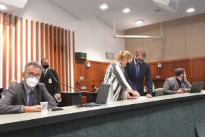 Sessão da Comissão Mista da Assembleia Legislativa de Goiás