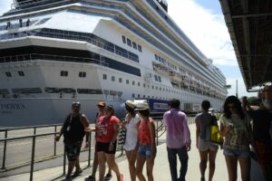 Cruzeiros marítimos retomam temporada neste fim de semana