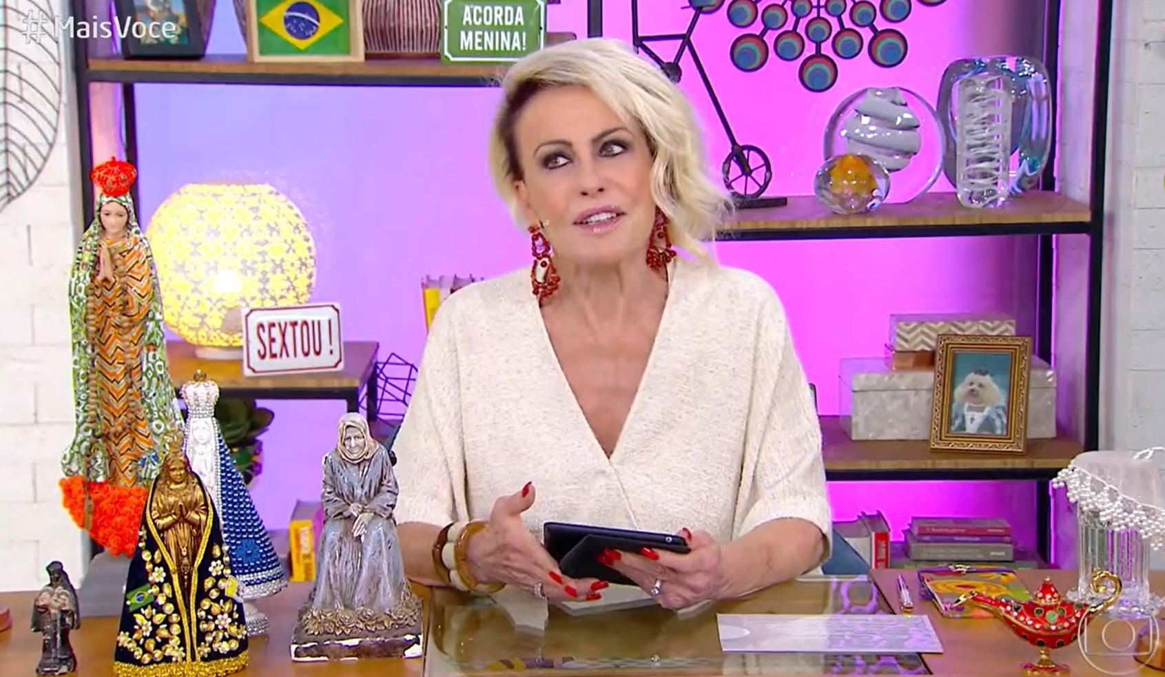 Ana Maria Braga Mais Você Nesta segunda, Fabrício Battaglini e Talitha Morete vão apresentar o "Mais Você". Ana Maria Braga é hospitalizada após sofrer queda em casa