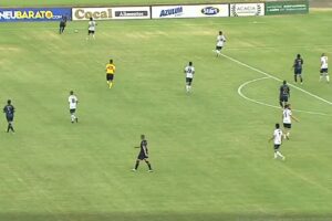 Jogo entre Aparecidense e Uberlândia