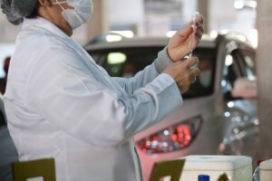 Brasil registra 14 mil casos e 176 mortes por Covid-19 nesta quinta