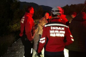 Homem desaparece e se junta às buscas para encontrar ele mesmo