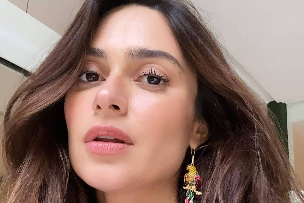 Thaila Ayala diz ficar cinco dias sem lavar cabelo para ficar bonito