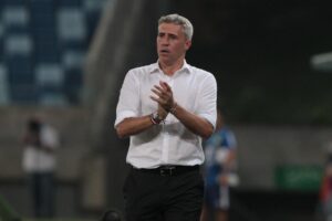 Crespo bate palma em partida do São Paulo