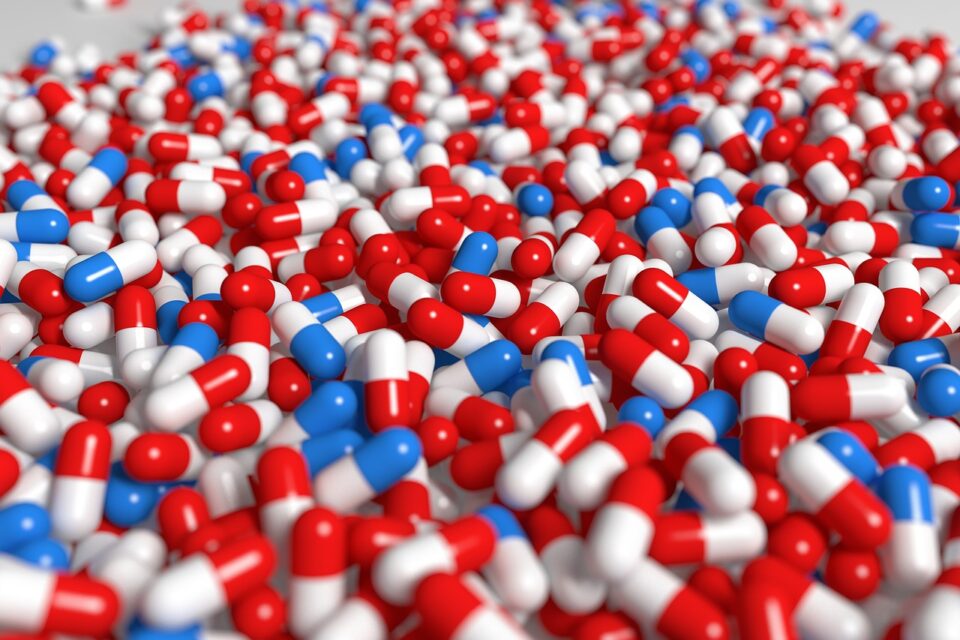 Anvisa aprova ensaio clínico de comprimido contra dengue Medicamento pode ser o primeiro antiviral contra a arbovirose