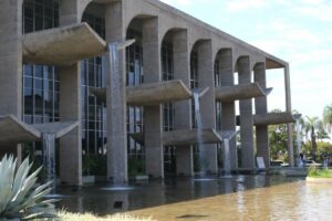 Audiência do Ministério da Justiça debate Lei do Superendividamento