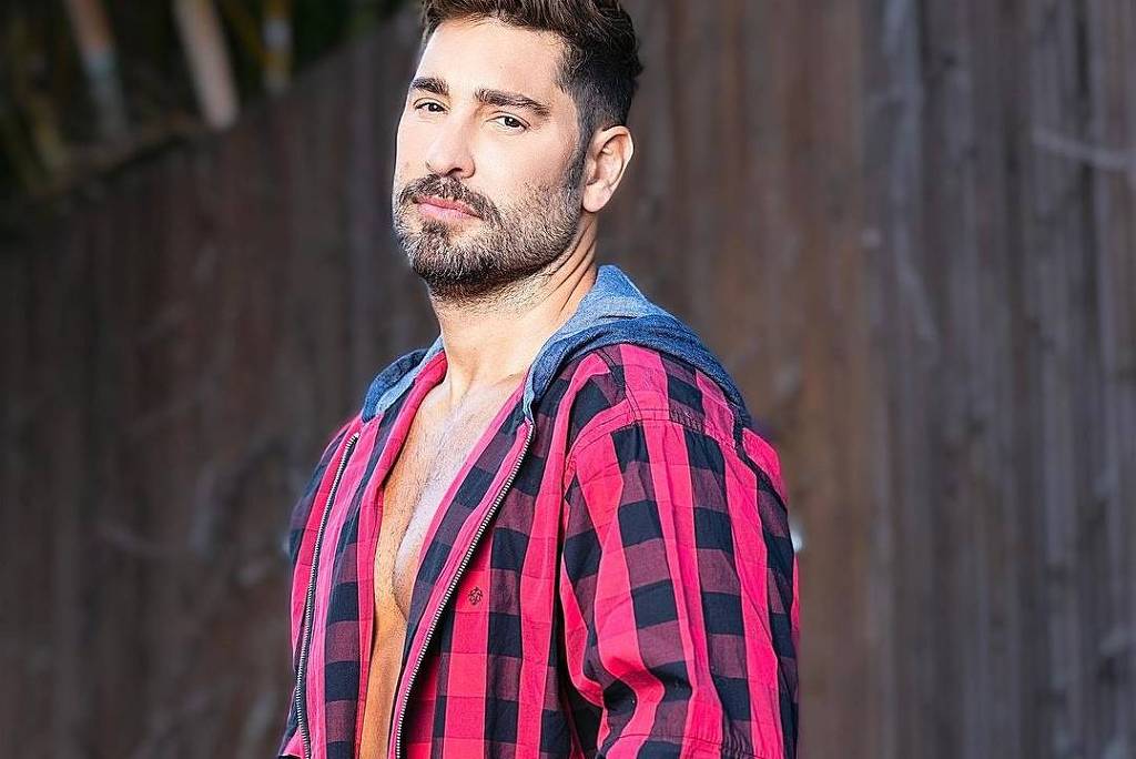 Victor Pecoraro é o quarto eliminado de A Fazenda 13