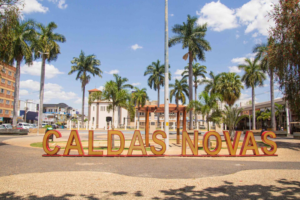 Caldas celebra seus 110 anos com inaugurações, realização de programas e live