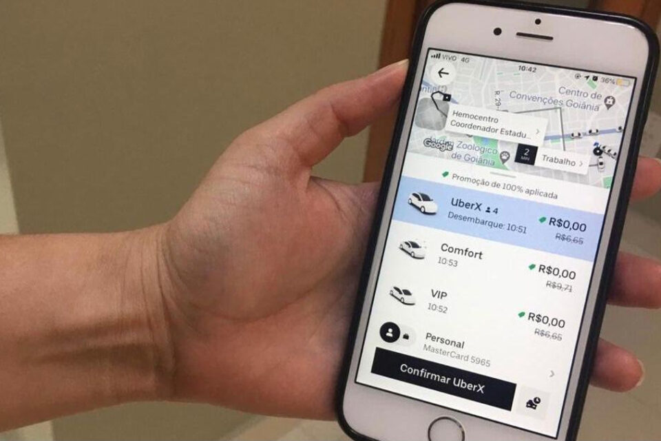 Uber Prioridade Horário de funcionamento não é fixo e acompanha a movimentação da cidade. Uber lança modalidade que atende primeiro quem pagar mais