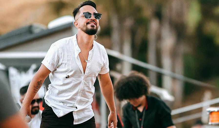 Cantor sertanejo Brener Coelho: Cantor sertanejo goiano Brener Coelho lança seu primeiro DVD 'Eu Canto e Nóis Bebe'