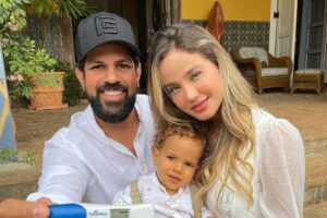 Criança nasceu saudável na última quarta (10). Sertanejo Sorocaba e Biah Rodrigues celebram chegada da filha Fernanda