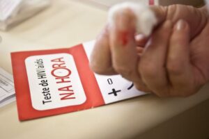 Anvisa aprova primeiro tratamento para HIV com apenas um comprimido